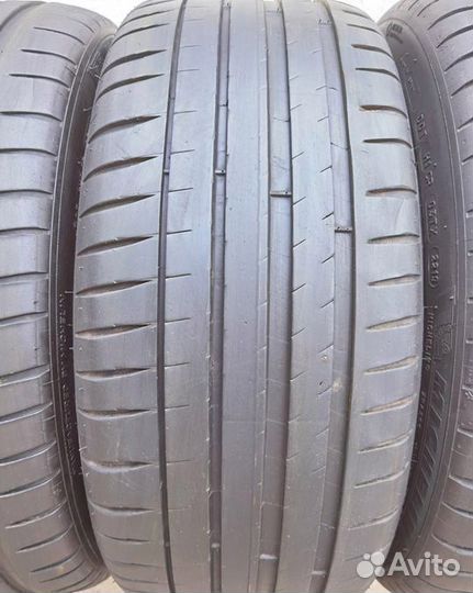 Michelin Pilot Sport 4 225/40 R18 92Y