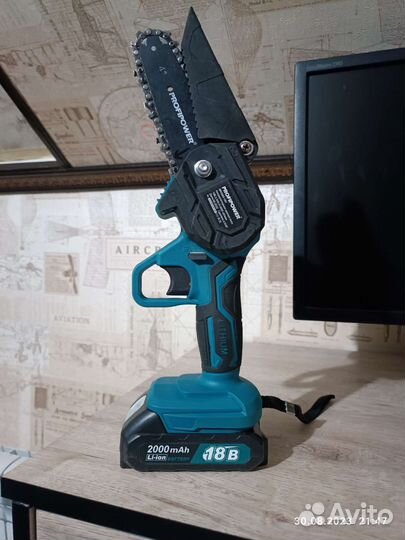 Мини пила аккумуляторная