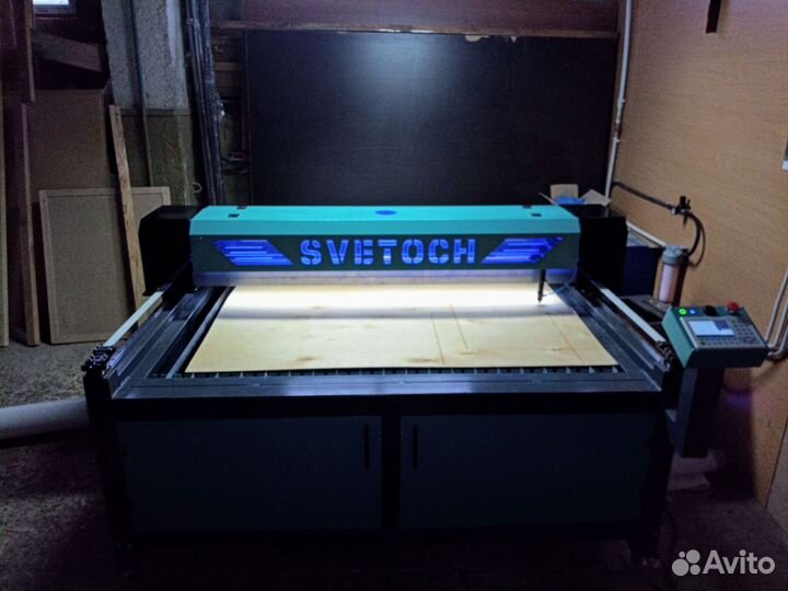 Лазерный станок по дереву, пластику