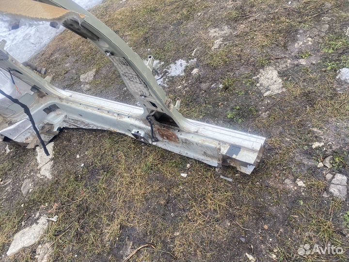 Стойка боковая правая калина