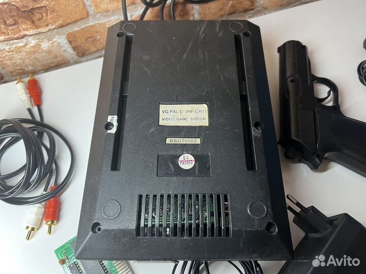 Старая игровая приставка Dendy Junior IVP Steepler