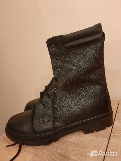 Продаются новые берцы