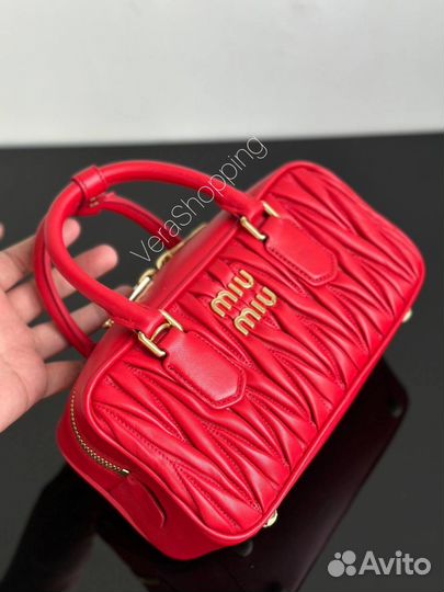 Сумка Miu Miu Arcadie красная 22 cm