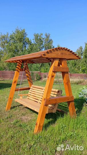 Садовые качели из дерева