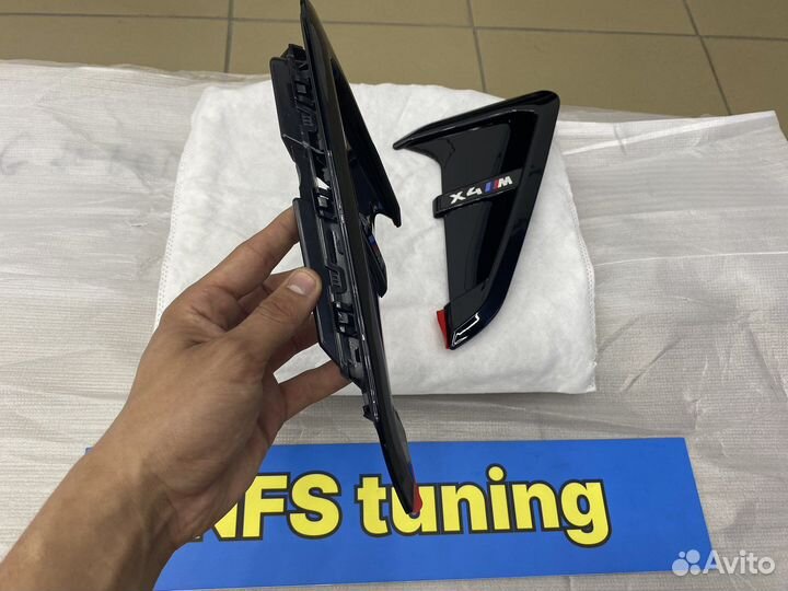 Жабры на BMW X4 G02 черный глянец