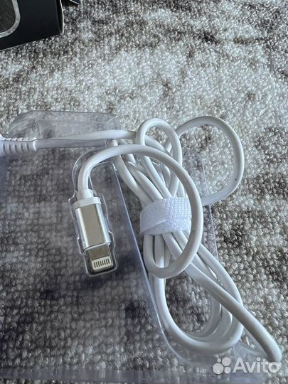 Зарядка на iPhone