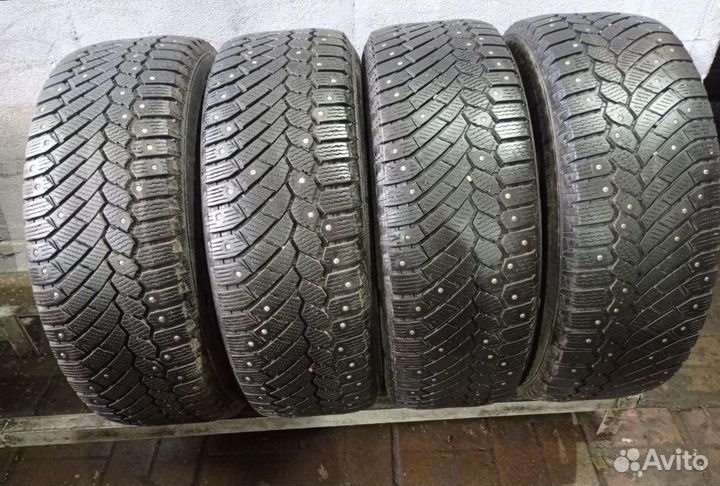 Continental ContiIceContact 4x4 225/60 R17 99W