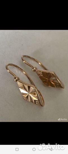 Золотые серьги
