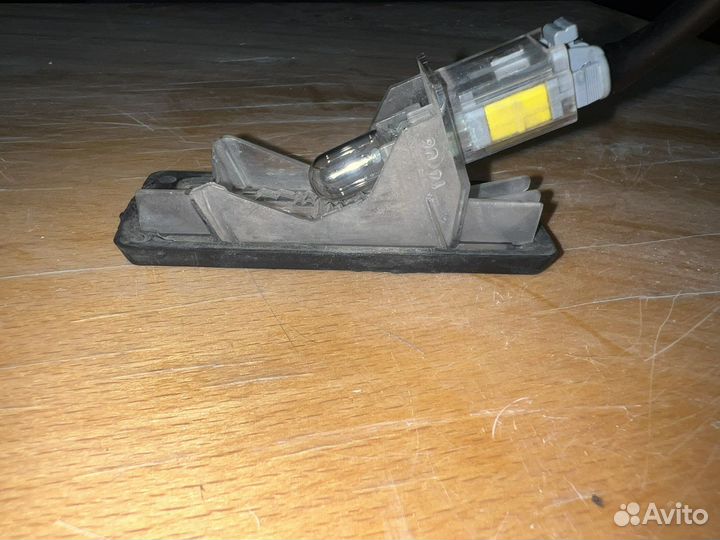 Подсветка номерного знака Renault 820001357