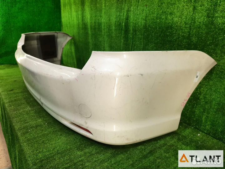 Бампер задний toyota ipsum