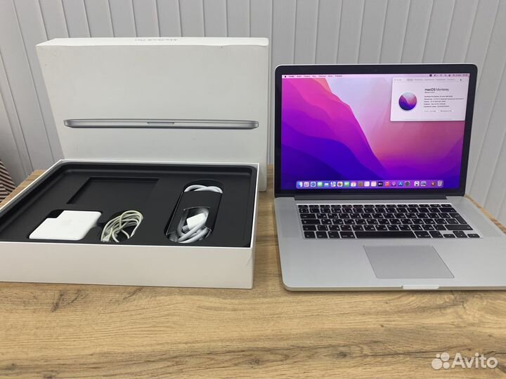 MacBook Pro 15 2018 i7/16/256 Gb