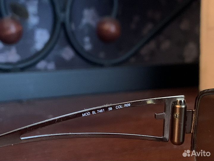 Солнцезащитные очки Fendi