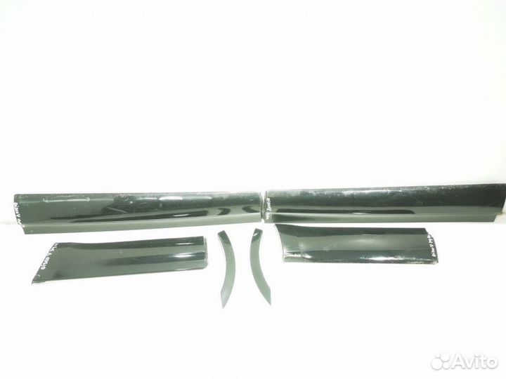 Комплект молдингов Land Rover Discovery 5 2018