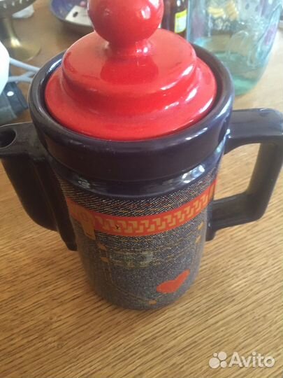 Кувшин Югославия и молочник Кипр