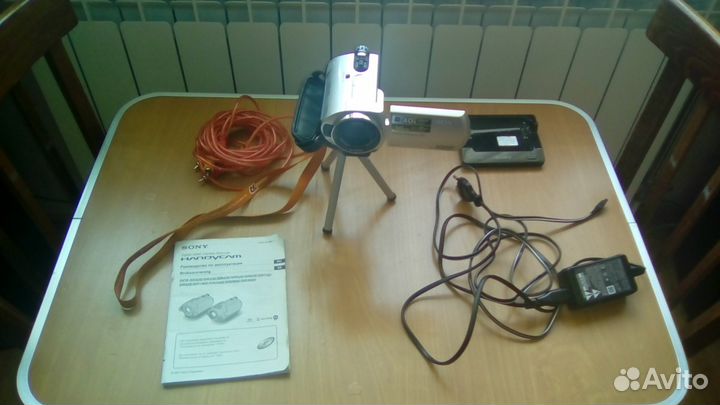 Продам видеокамеру sony DCR-SR42E