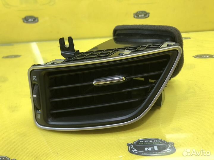 Дефлектор обдува R infiniti Q50 V37