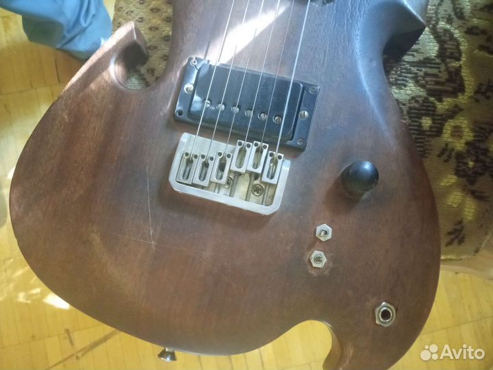 Электрогитара DoReMi