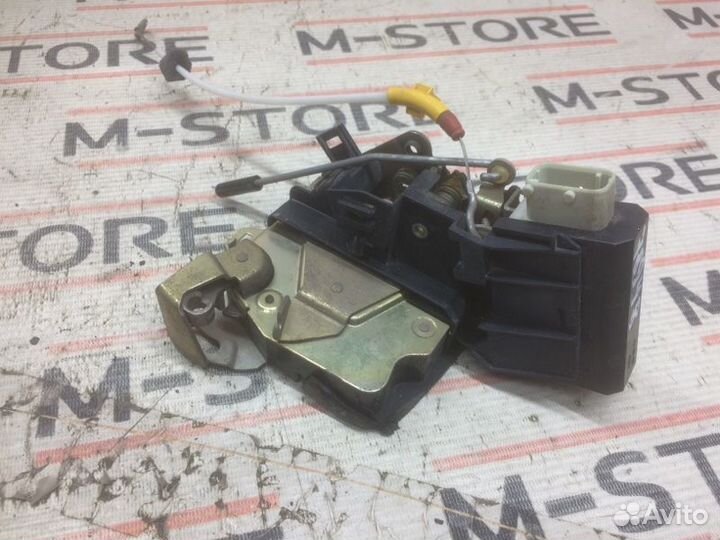 Замок двери задний левый Bmw 5-Series E39