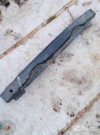 Усилитель бампера