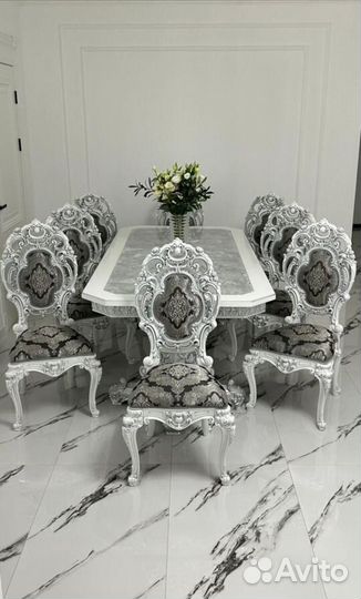 Стол и стулья от производителя. В наличии