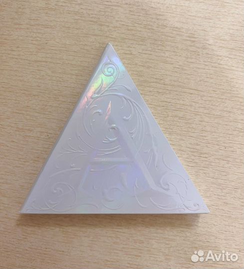 Палетка хайлайтеров kvd beauty