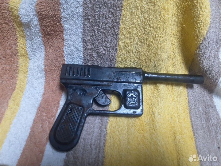 Пистолет игрушка Маузер из СССР