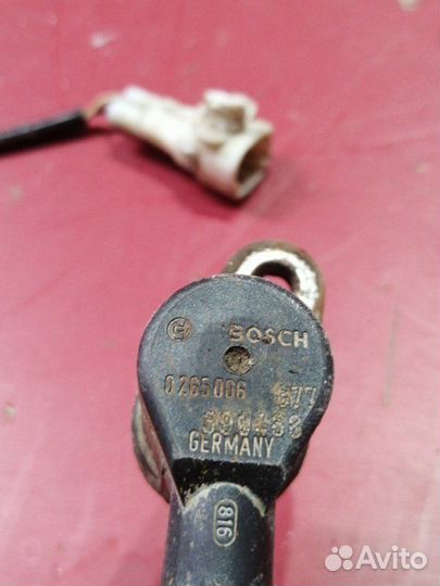 Датчик ABS передний правый Toyota Avensis T250