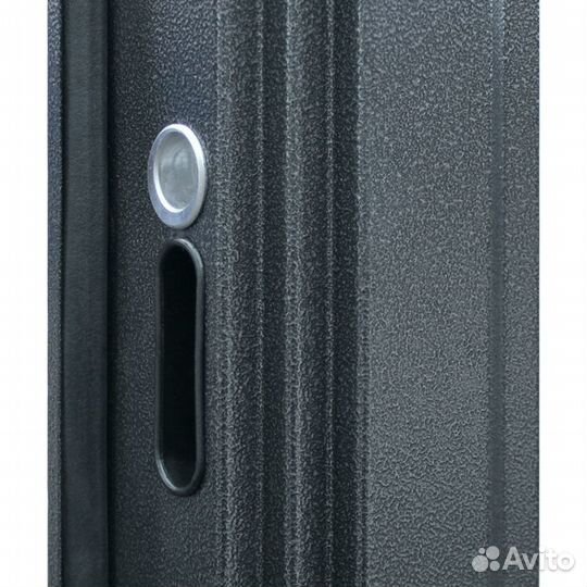 Входная дверь 