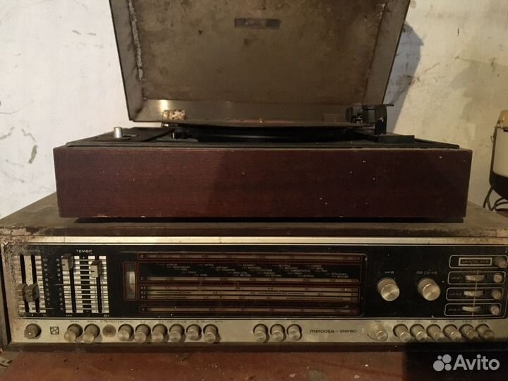 Проигрыватель винила