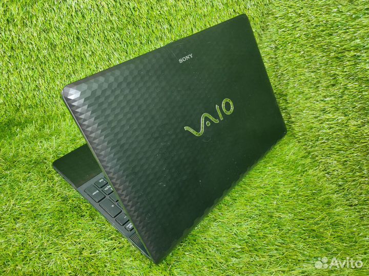 Надёжный Sony для работы, учёбы, развлечений