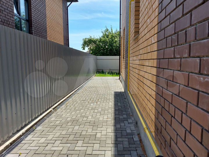 Коттедж 154 м² на участке 2,5 сот.