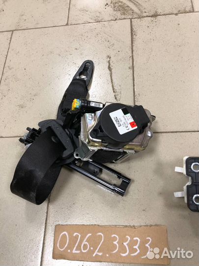 Ремень безопасности передний GlC x253 c w205