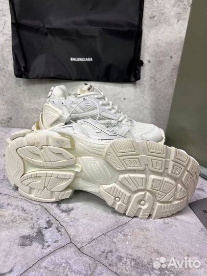 Кроссовки Balenciaga Runner