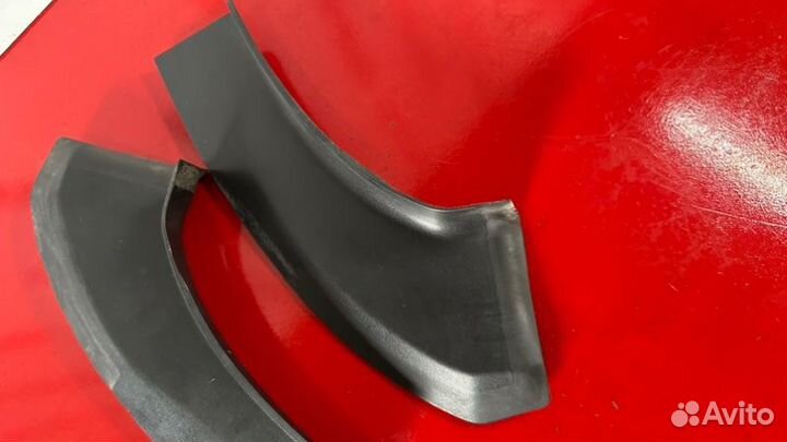 Накладки водостока крыла задние Audi A6 C6 2.8