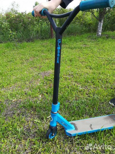 Трюковой самокат Glober