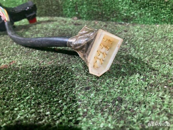 Подрулевой переключатель поворотников Газ Волга