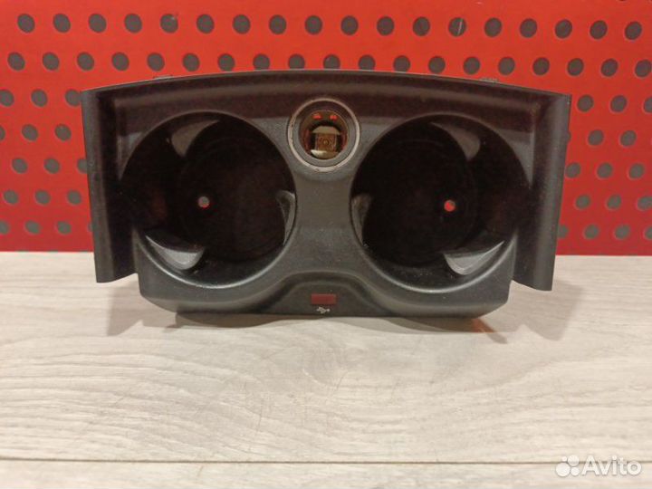 Подстаканник Bmw 5 G30 B48B20A 2018