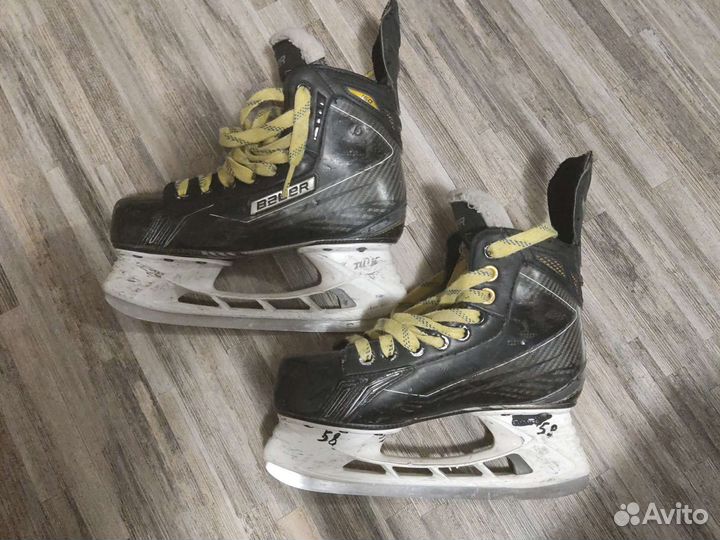 Коньки хоккейные