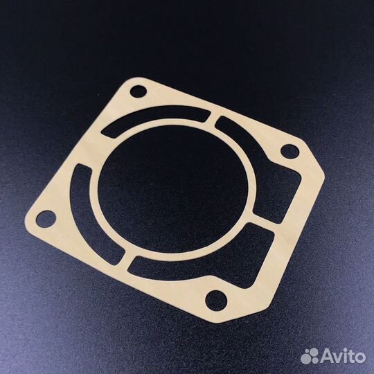 Прокладка под основание помпы Honda BF75-130 (Hond