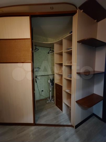 2-к. квартира, 50 м², 3/10 эт.