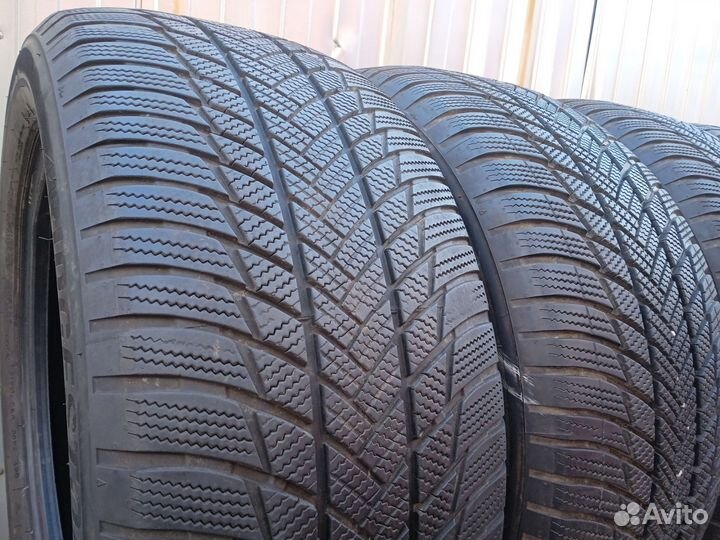 Bridgestone Blizzak LM-001 265/50 R19