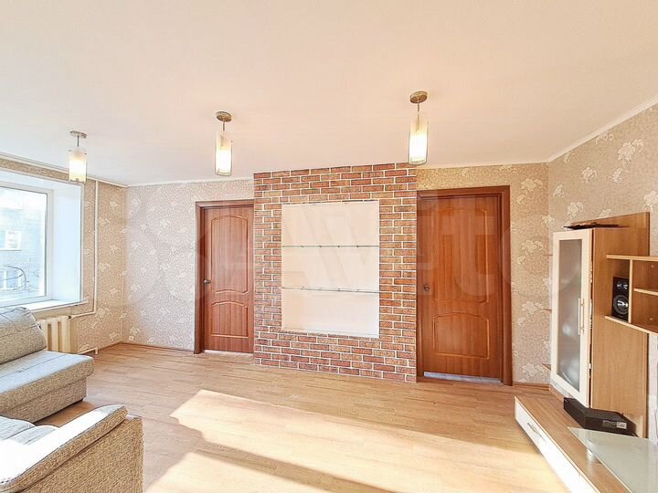 4-к. квартира, 64 м², 3/5 эт.