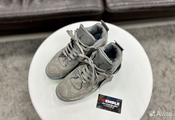 Кроссовки Nike Air Jordan 4 Retro Kaws (новые)