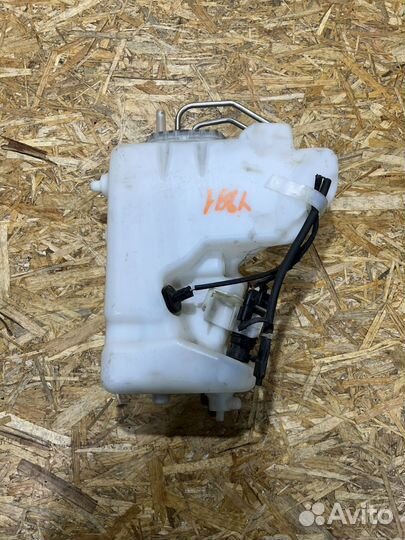 Бачок омывателя W211