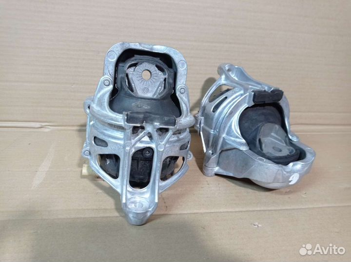 Подушка двигателя Audi Q7 4M Ауди ку7 4М