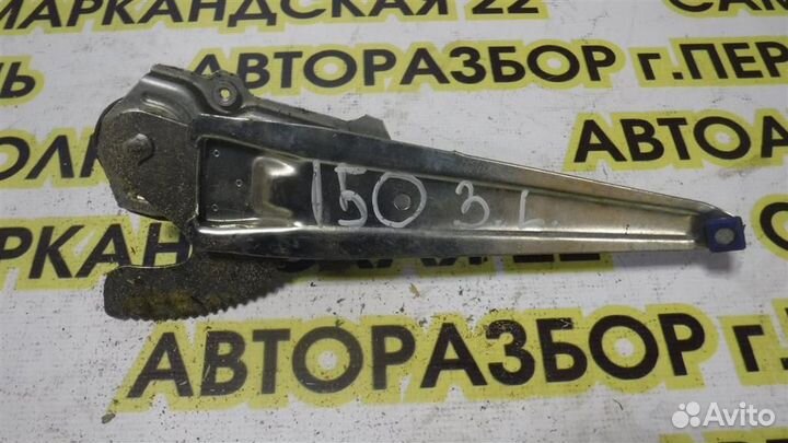 Стеклоподъемник механ. задний левый Toyota Coroll