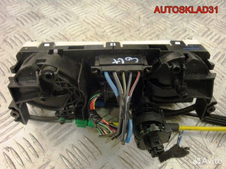 Блок управления отопителем Митсубиси Кольт 164569