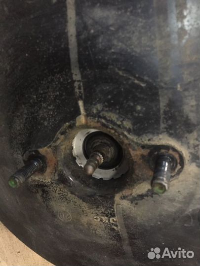 Вакуум тормозной Nissan Almera Classic B10