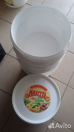 Ведро пластиковое с крышкой 10л