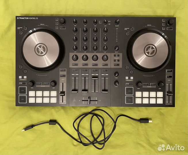 Dj контроллер traktor kontrol s3